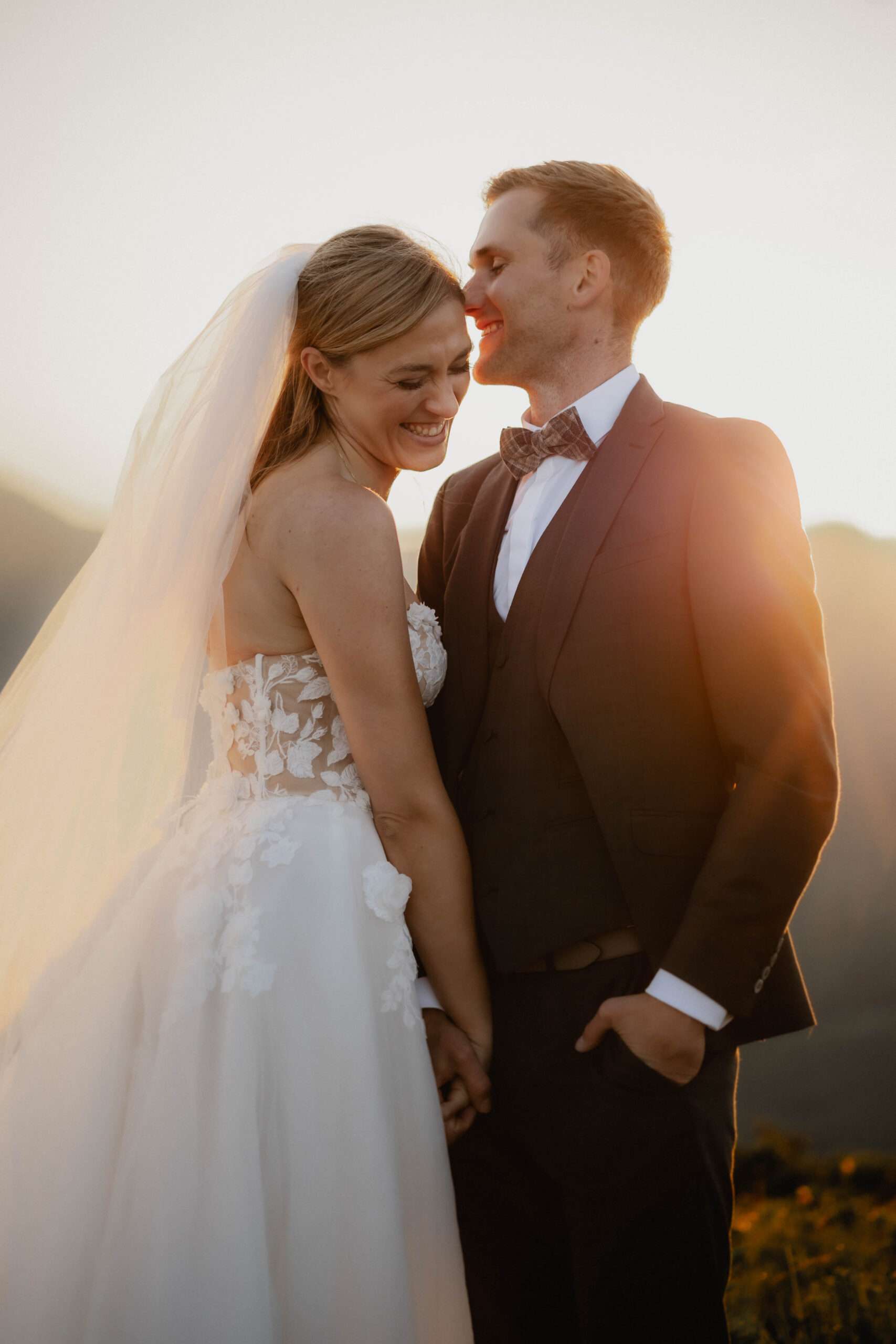 after wedding shooting zur goldenen stunde in damüls