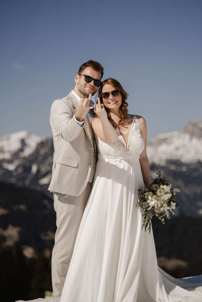 Ringfoto eines Hochzeitspaares in den bergen