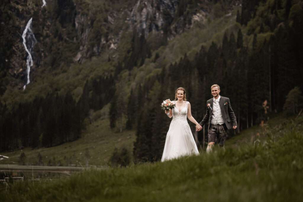 Trachtenhochzeit am steirischen bodensee